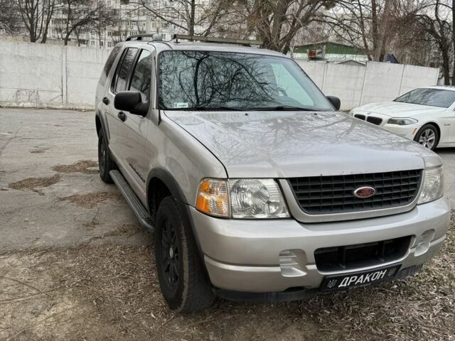 Серый Форд Эксплорер, объемом двигателя 4 л и пробегом 3 тыс. км за 9900 $, фото 2 на Automoto.ua
