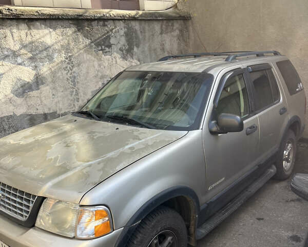 Форд Эксплорер 2003 в Киеве на Automoto.ua Серый Форд Эксплорер, объемом двигателя 4 л и пробегом 220 тыс. км за 13000 $, фото 12 на Automoto.ua