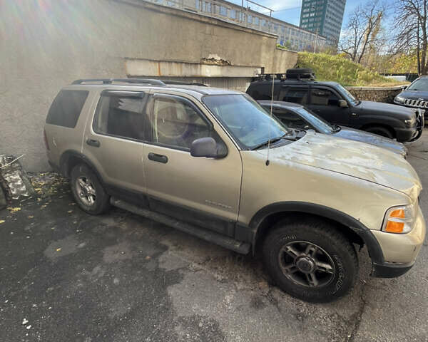 Форд Эксплорер 2003 в Киеве на Automoto.ua Серый Форд Эксплорер, объемом двигателя 4 л и пробегом 220 тыс. км за 13000 $, фото 10 на Automoto.ua