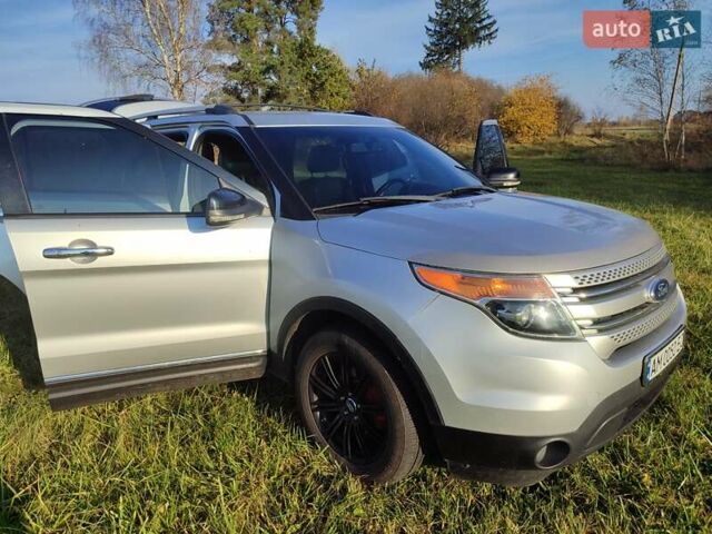 Сірий Форд Експлорер, об'ємом двигуна 2 л та пробігом 148 тис. км за 14100 $, фото 1 на Automoto.ua