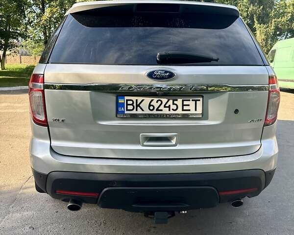 Сірий Форд Експлорер, об'ємом двигуна 3.5 л та пробігом 195 тис. км за 15000 $, фото 5 на Automoto.ua