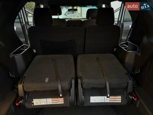 Серый Форд Эксплорер, объемом двигателя 3.5 л и пробегом 200 тыс. км за 12999 $, фото 28 на Automoto.ua