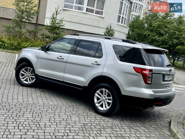 Серый Форд Эксплорер, объемом двигателя 3.5 л и пробегом 219 тыс. км за 15850 $, фото 14 на Automoto.ua