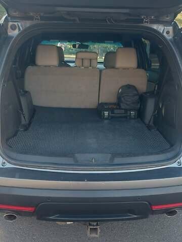 Серый Форд Эксплорер, объемом двигателя 3.5 л и пробегом 213 тыс. км за 14555 $, фото 4 на Automoto.ua