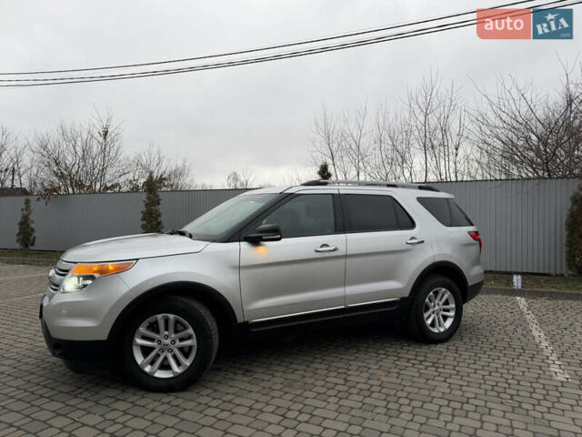 Серый Форд Эксплорер, объемом двигателя 3.5 л и пробегом 200 тыс. км за 12999 $, фото 8 на Automoto.ua