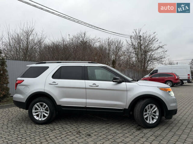Серый Форд Эксплорер, объемом двигателя 3.5 л и пробегом 200 тыс. км за 12999 $, фото 4 на Automoto.ua