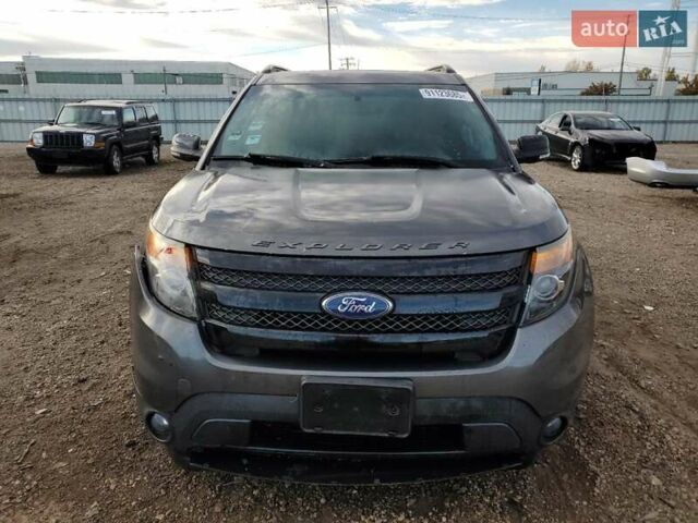 Серый Форд Эксплорер, объемом двигателя 3.5 л и пробегом 97 тыс. км за 2900 $, фото 4 на Automoto.ua