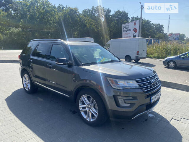 Серый Форд Эксплорер, объемом двигателя 3.5 л и пробегом 289 тыс. км за 15999 $, фото 4 на Automoto.ua