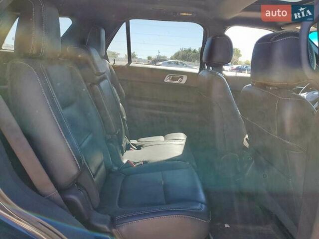 Серый Форд Эксплорер, объемом двигателя 3.5 л и пробегом 137 тыс. км за 3000 $, фото 10 на Automoto.ua