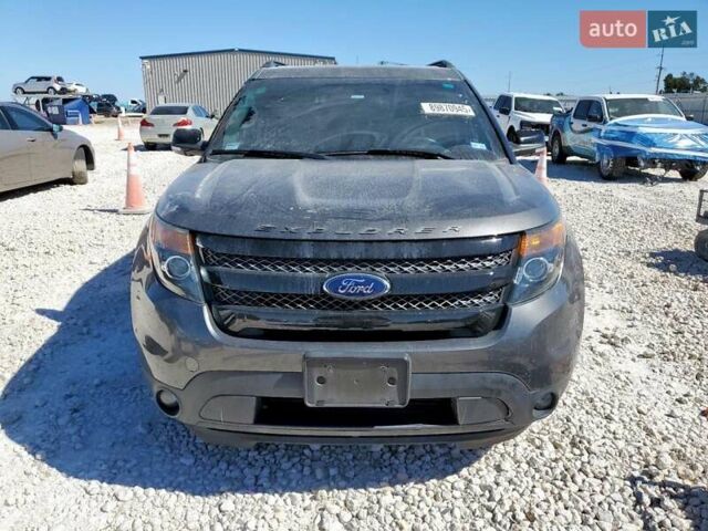 Серый Форд Эксплорер, объемом двигателя 3.5 л и пробегом 137 тыс. км за 3000 $, фото 4 на Automoto.ua