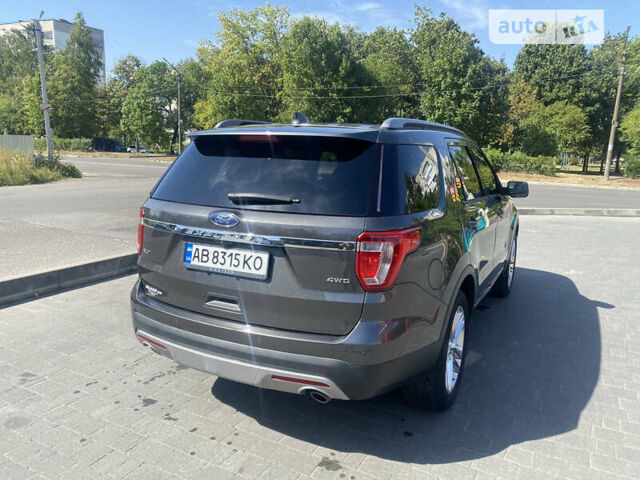 Серый Форд Эксплорер, объемом двигателя 3.5 л и пробегом 289 тыс. км за 15999 $, фото 2 на Automoto.ua
