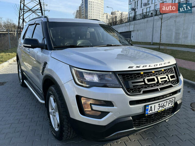 Сірий Форд Експлорер, об'ємом двигуна 2.26 л та пробігом 160 тис. км за 15500 $, фото 19 на Automoto.ua