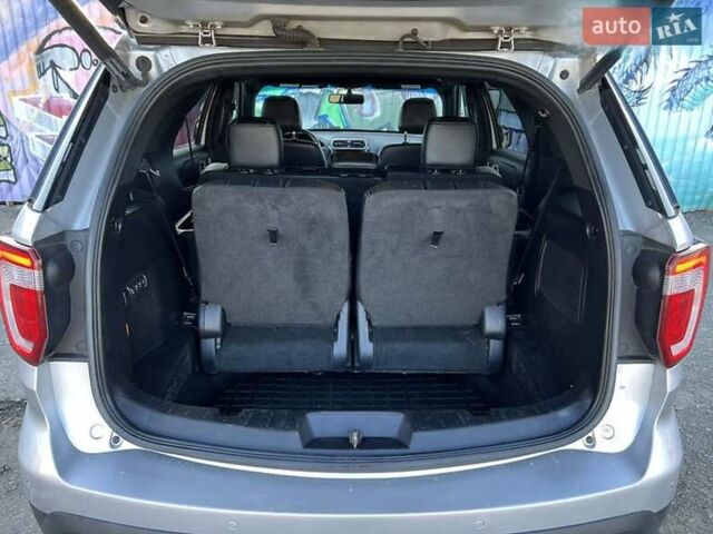 Сірий Форд Експлорер, об'ємом двигуна 3.5 л та пробігом 192 тис. км за 20900 $, фото 64 на Automoto.ua