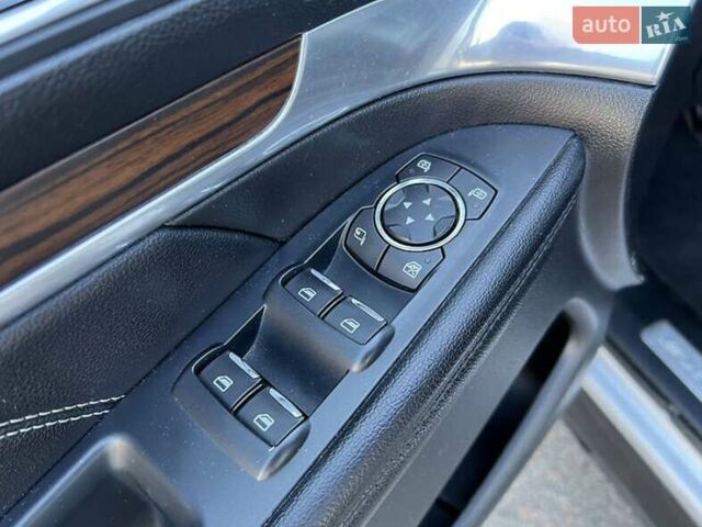 Сірий Форд Експлорер, об'ємом двигуна 3.5 л та пробігом 192 тис. км за 20900 $, фото 25 на Automoto.ua