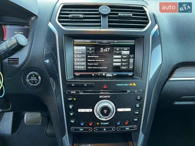 Сірий Форд Експлорер, об'ємом двигуна 3.5 л та пробігом 192 тис. км за 20900 $, фото 42 на Automoto.ua