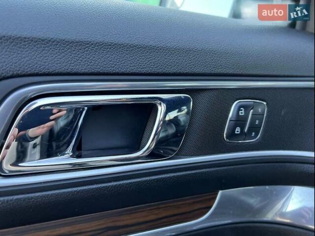 Сірий Форд Експлорер, об'ємом двигуна 3.5 л та пробігом 192 тис. км за 20900 $, фото 24 на Automoto.ua