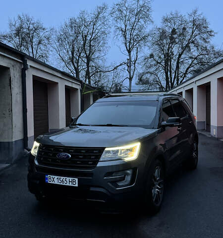 Серый Форд Эксплорер, объемом двигателя 3.5 л и пробегом 180 тыс. км за 17500 $, фото 1 на Automoto.ua