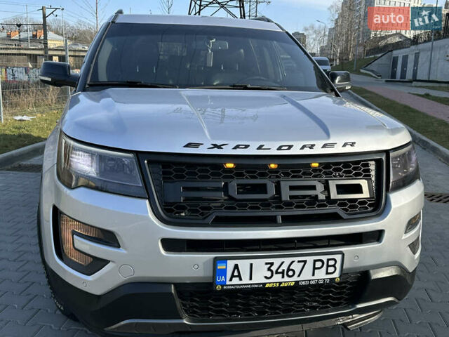 Сірий Форд Експлорер, об'ємом двигуна 2.26 л та пробігом 160 тис. км за 15500 $, фото 9 на Automoto.ua
