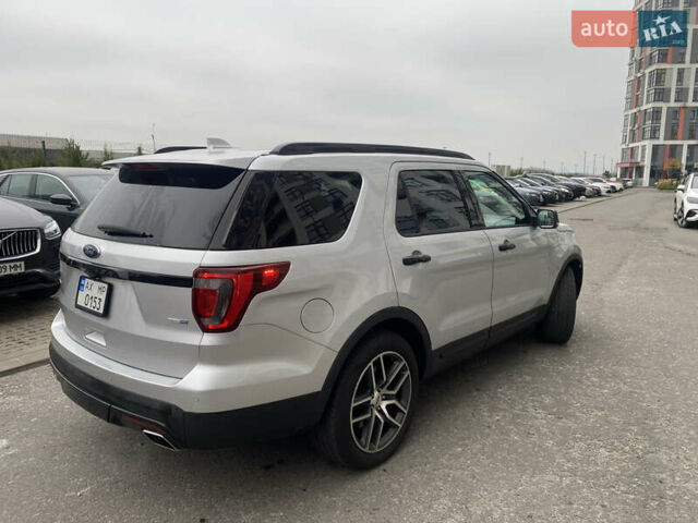 Серый Форд Эксплорер, объемом двигателя 3.5 л и пробегом 176 тыс. км за 18800 $, фото 3 на Automoto.ua