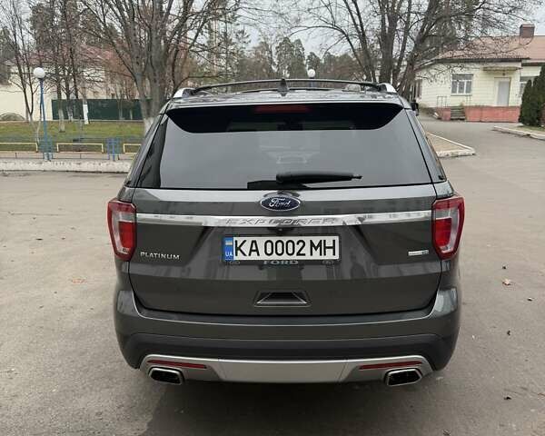 Сірий Форд Експлорер, об'ємом двигуна 3.5 л та пробігом 170 тис. км за 20640 $, фото 5 на Automoto.ua