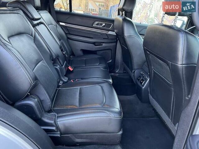 Сірий Форд Експлорер, об'ємом двигуна 3.5 л та пробігом 192 тис. км за 20900 $, фото 59 на Automoto.ua
