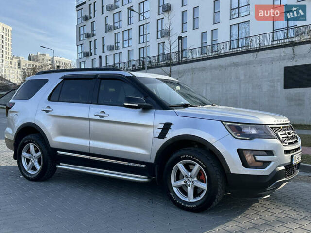 Сірий Форд Експлорер, об'ємом двигуна 2.26 л та пробігом 160 тис. км за 15500 $, фото 18 на Automoto.ua