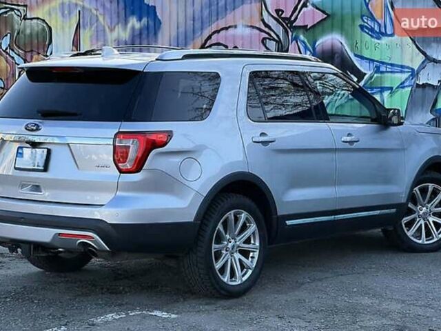 Сірий Форд Експлорер, об'ємом двигуна 3.5 л та пробігом 192 тис. км за 20900 $, фото 2 на Automoto.ua