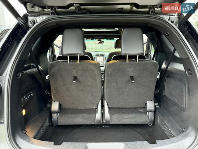 Серый Форд Эксплорер, объемом двигателя 3.5 л и пробегом 205 тыс. км за 17999 $, фото 19 на Automoto.ua