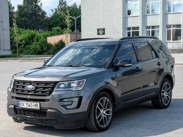 Серый Форд Эксплорер, объемом двигателя 3.5 л и пробегом 184 тыс. км за 18000 $, фото 3 на Automoto.ua