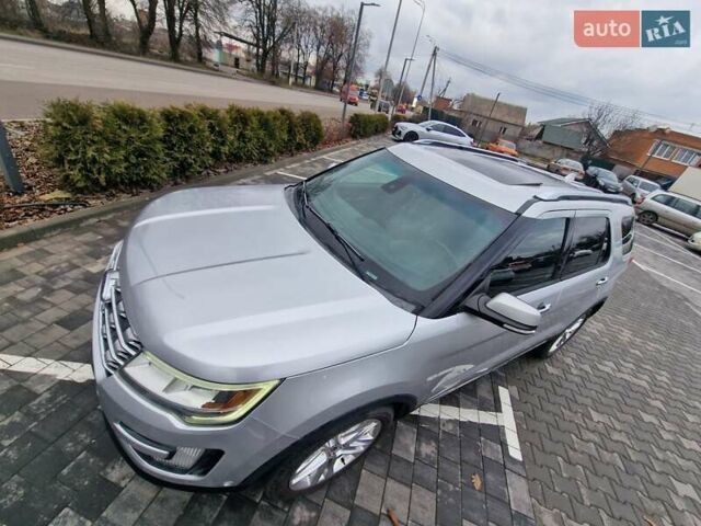 Серый Форд Эксплорер, объемом двигателя 2.26 л и пробегом 235 тыс. км за 14950 $, фото 1 на Automoto.ua