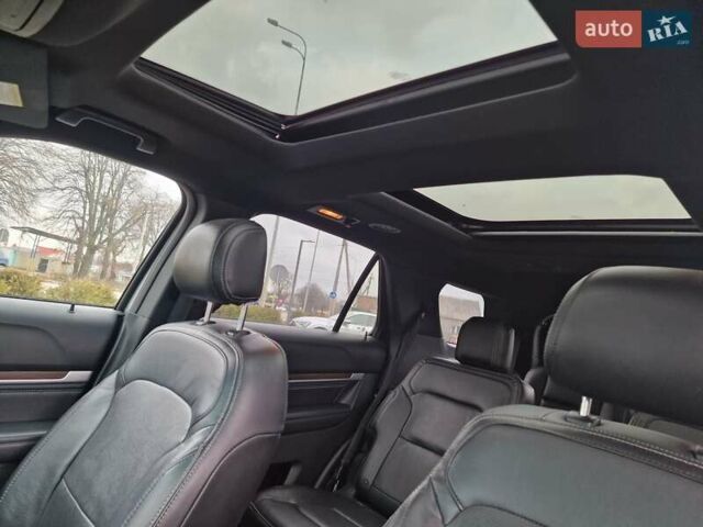 Серый Форд Эксплорер, объемом двигателя 2.26 л и пробегом 235 тыс. км за 14950 $, фото 25 на Automoto.ua