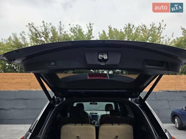 Серый Форд Эксплорер, объемом двигателя 3.5 л и пробегом 263 тыс. км за 16200 $, фото 19 на Automoto.ua