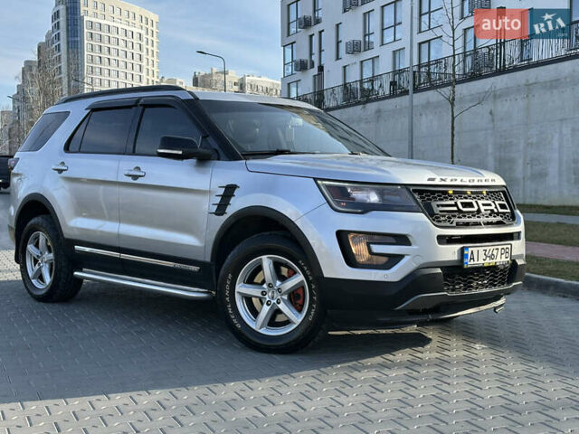 Сірий Форд Експлорер, об'ємом двигуна 2.26 л та пробігом 160 тис. км за 15500 $, фото 5 на Automoto.ua