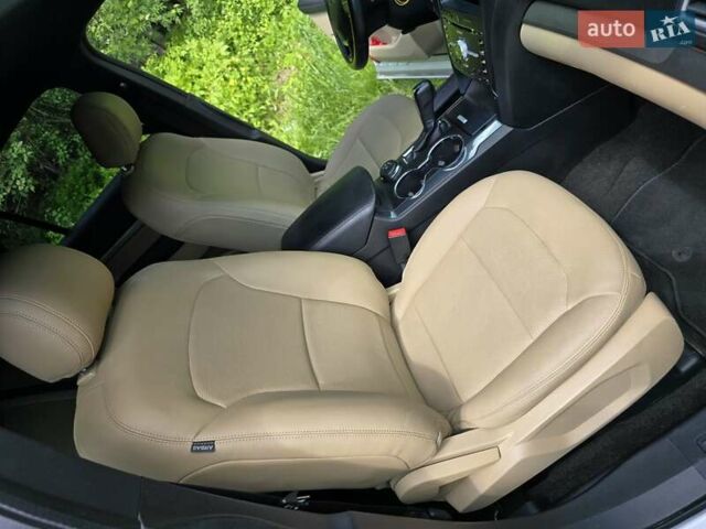 Серый Форд Эксплорер, объемом двигателя 3.5 л и пробегом 130 тыс. км за 20500 $, фото 11 на Automoto.ua