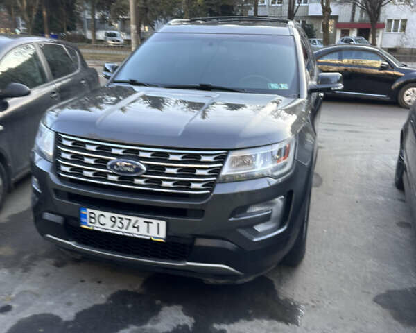 Сірий Форд Експлорер, об'ємом двигуна 2.26 л та пробігом 167 тис. км за 16500 $, фото 35 на Automoto.ua