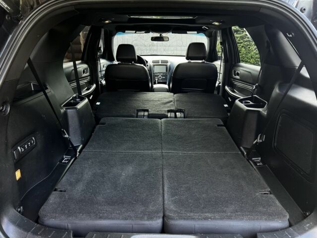 Форд Эксплорер 2017 в Львове на Automoto.ua Серый Форд Эксплорер, объемом двигателя 3.5 л и пробегом 167 тыс. км за 20199 $, фото 23 на Automoto.ua