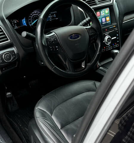 Сірий Форд Експлорер, об'ємом двигуна 3.5 л та пробігом 153 тис. км за 20000 $, фото 21 на Automoto.ua