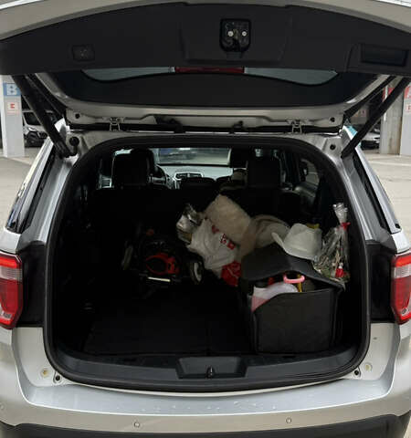 Сірий Форд Експлорер, об'ємом двигуна 3.5 л та пробігом 153 тис. км за 20000 $, фото 35 на Automoto.ua