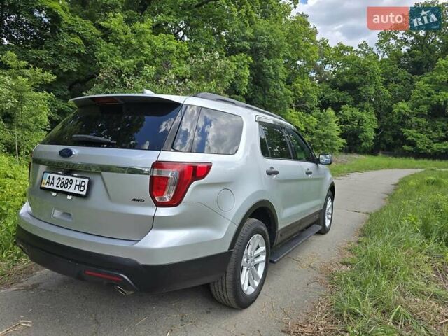 Серый Форд Эксплорер, объемом двигателя 3.5 л и пробегом 130 тыс. км за 20500 $, фото 18 на Automoto.ua