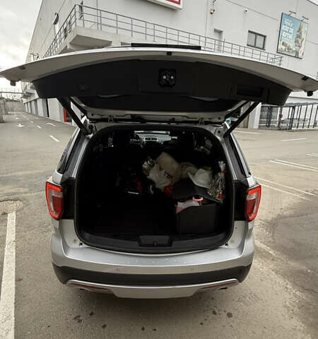 Сірий Форд Експлорер, об'ємом двигуна 3.5 л та пробігом 153 тис. км за 20000 $, фото 36 на Automoto.ua