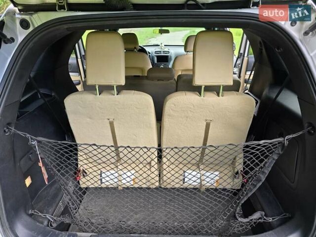 Серый Форд Эксплорер, объемом двигателя 3.5 л и пробегом 130 тыс. км за 20500 $, фото 52 на Automoto.ua