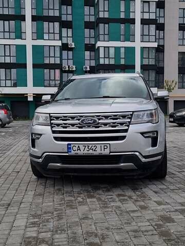 Серый Форд Эксплорер, объемом двигателя 3.5 л и пробегом 165 тыс. км за 20500 $, фото 30 на Automoto.ua