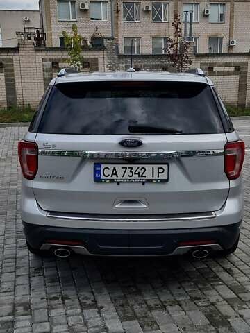 Серый Форд Эксплорер, объемом двигателя 3.5 л и пробегом 165 тыс. км за 20500 $, фото 33 на Automoto.ua