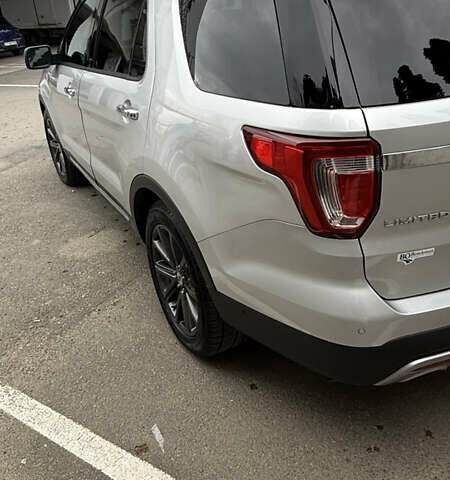 Сірий Форд Експлорер, об'ємом двигуна 3.5 л та пробігом 153 тис. км за 20000 $, фото 8 на Automoto.ua