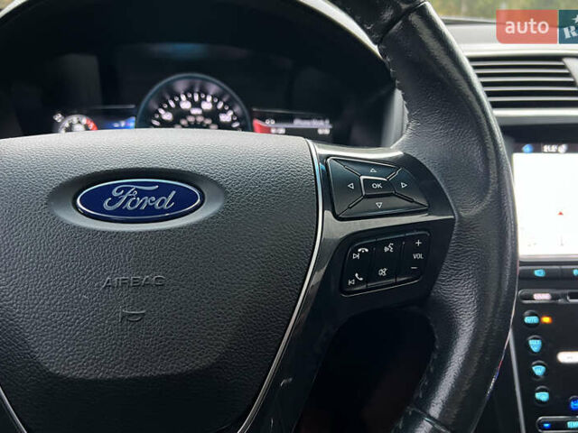 Форд Эксплорер 2017 в Львове на Automoto.ua Серый Форд Эксплорер, объемом двигателя 3.5 л и пробегом 167 тыс. км за 20300 $, фото 12 на Automoto.ua