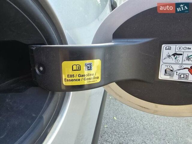 Серый Форд Эксплорер, объемом двигателя 3.5 л и пробегом 130 тыс. км за 20500 $, фото 23 на Automoto.ua