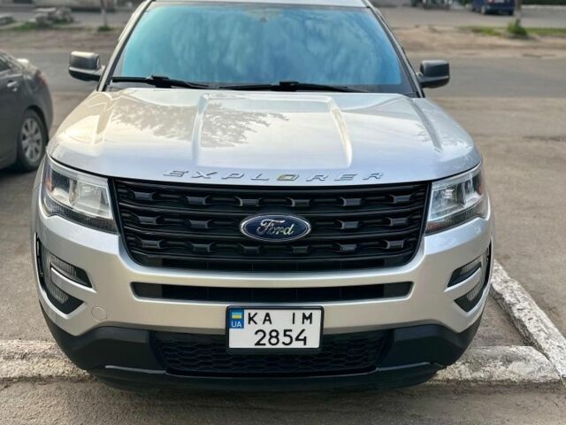Серый Форд Эксплорер, объемом двигателя 3.5 л и пробегом 95 тыс. км за 19999 $, фото 1 на Automoto.ua