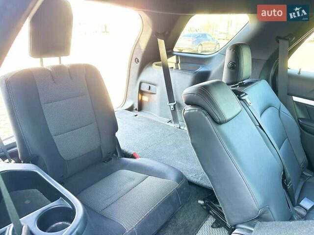 Серый Форд Эксплорер, объемом двигателя 3.5 л и пробегом 132 тыс. км за 18300 $, фото 45 на Automoto.ua