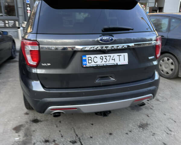 Сірий Форд Експлорер, об'ємом двигуна 2.26 л та пробігом 167 тис. км за 16500 $, фото 25 на Automoto.ua
