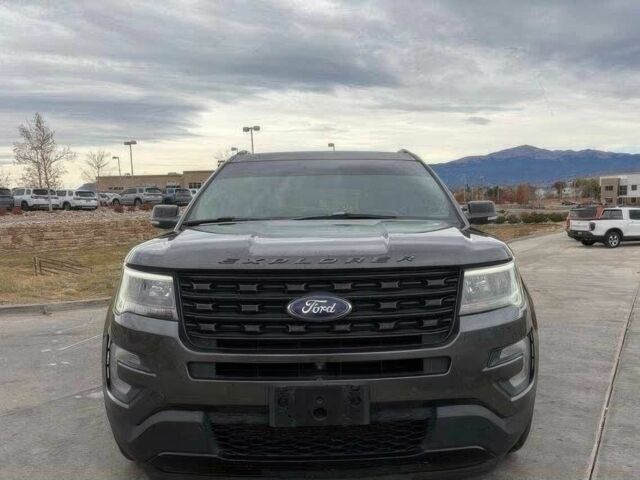 Серый Форд Эксплорер, объемом двигателя 3.5 л и пробегом 64 тыс. км за 11000 $, фото 1 на Automoto.ua